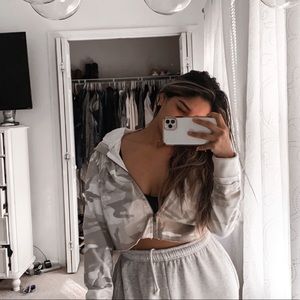 Tillys cropped camo sweatshirt